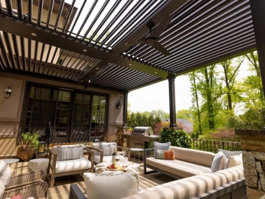 Motorized-Pergola-Outdoor-Living